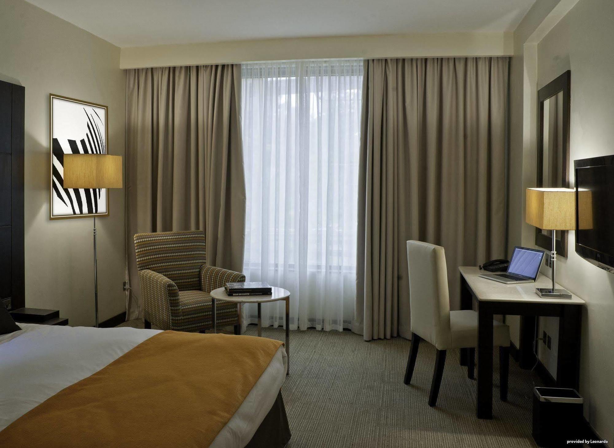 Hotel Four Points By Sheraton Nairobi Hurlingham Zimmer foto