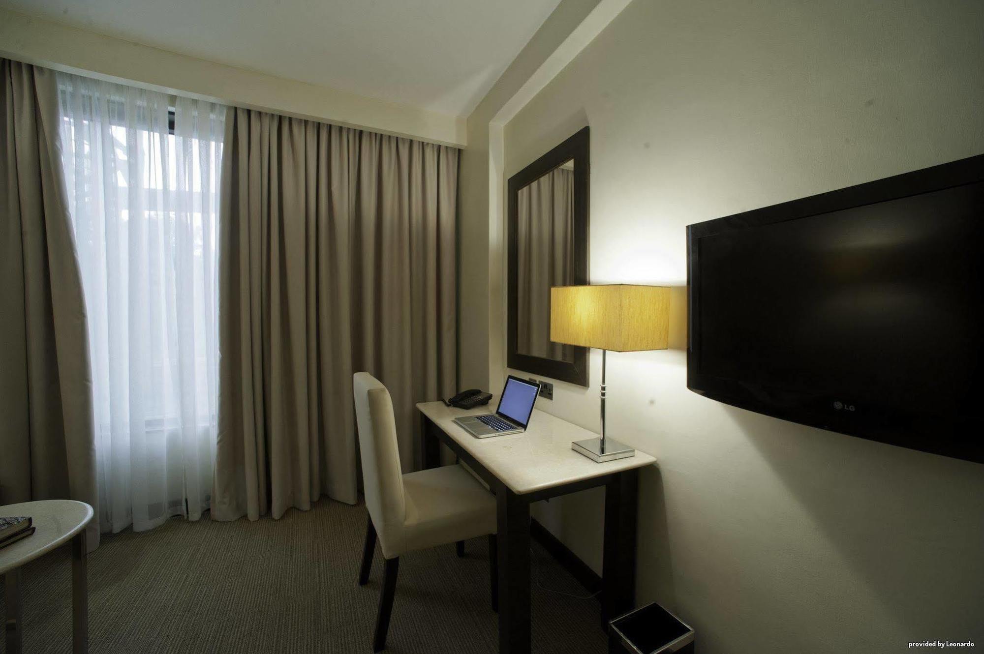 Hotel Four Points By Sheraton Nairobi Hurlingham Zimmer foto